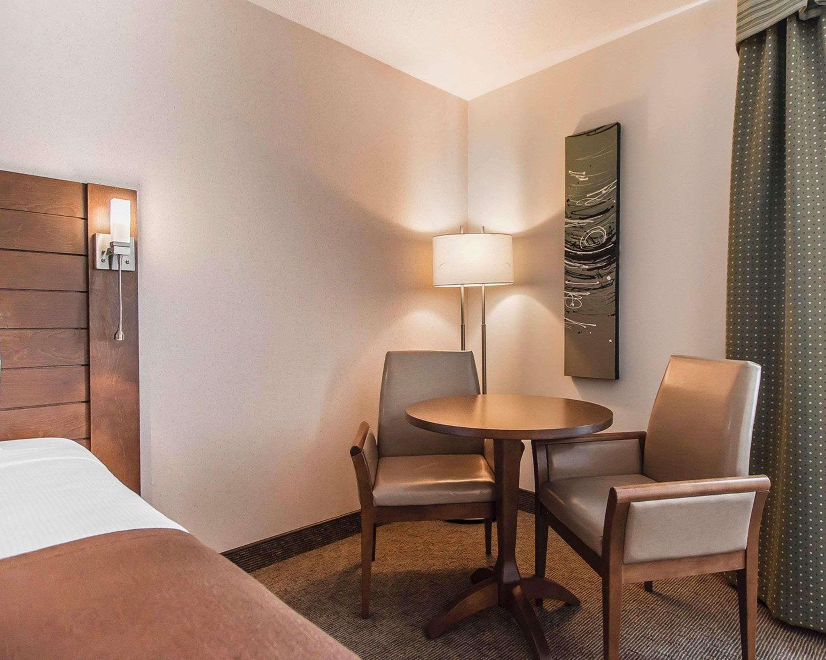 Quality Inn Rouyn-Noranda Dış mekan fotoğraf