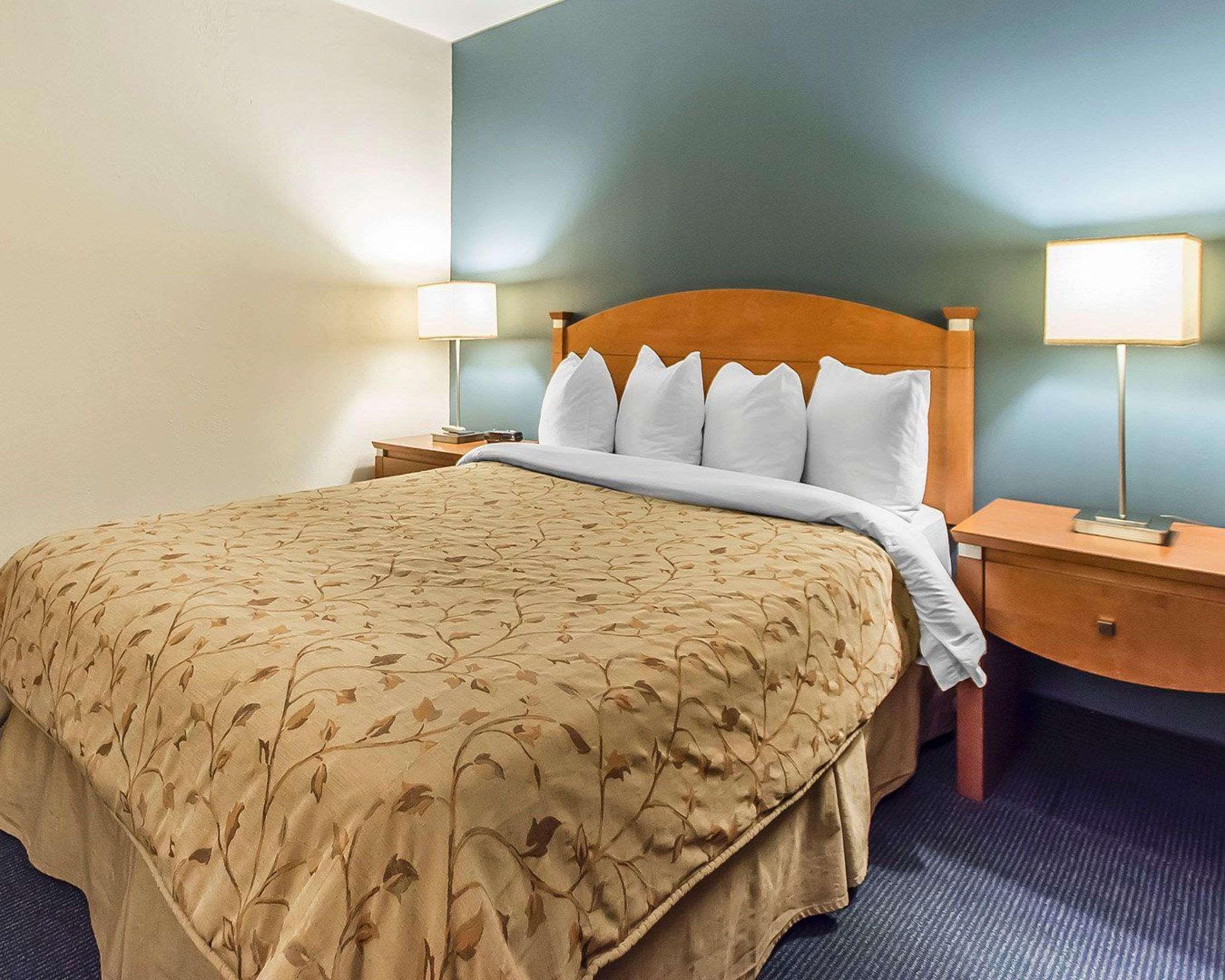 Quality Inn Rouyn-Noranda Dış mekan fotoğraf